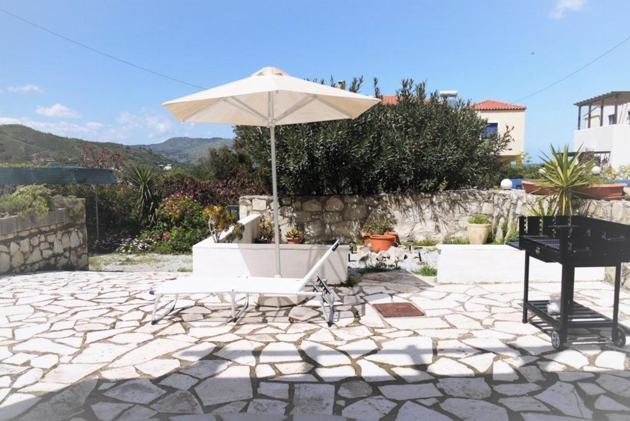 Villa Elan Mouríon Buitenkant foto