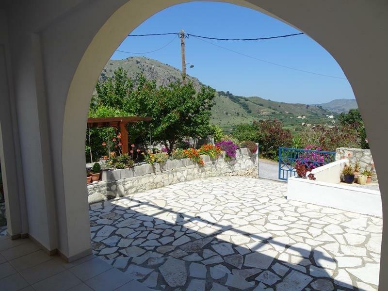 Villa Elan Mouríon Buitenkant foto